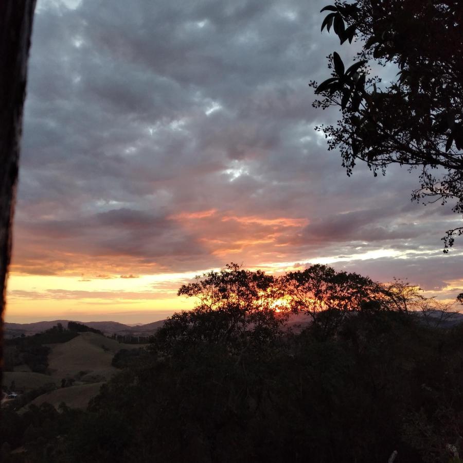 Casa De Campo Em Monte Verde , Linda Vista Para Montanhas Luaran gambar